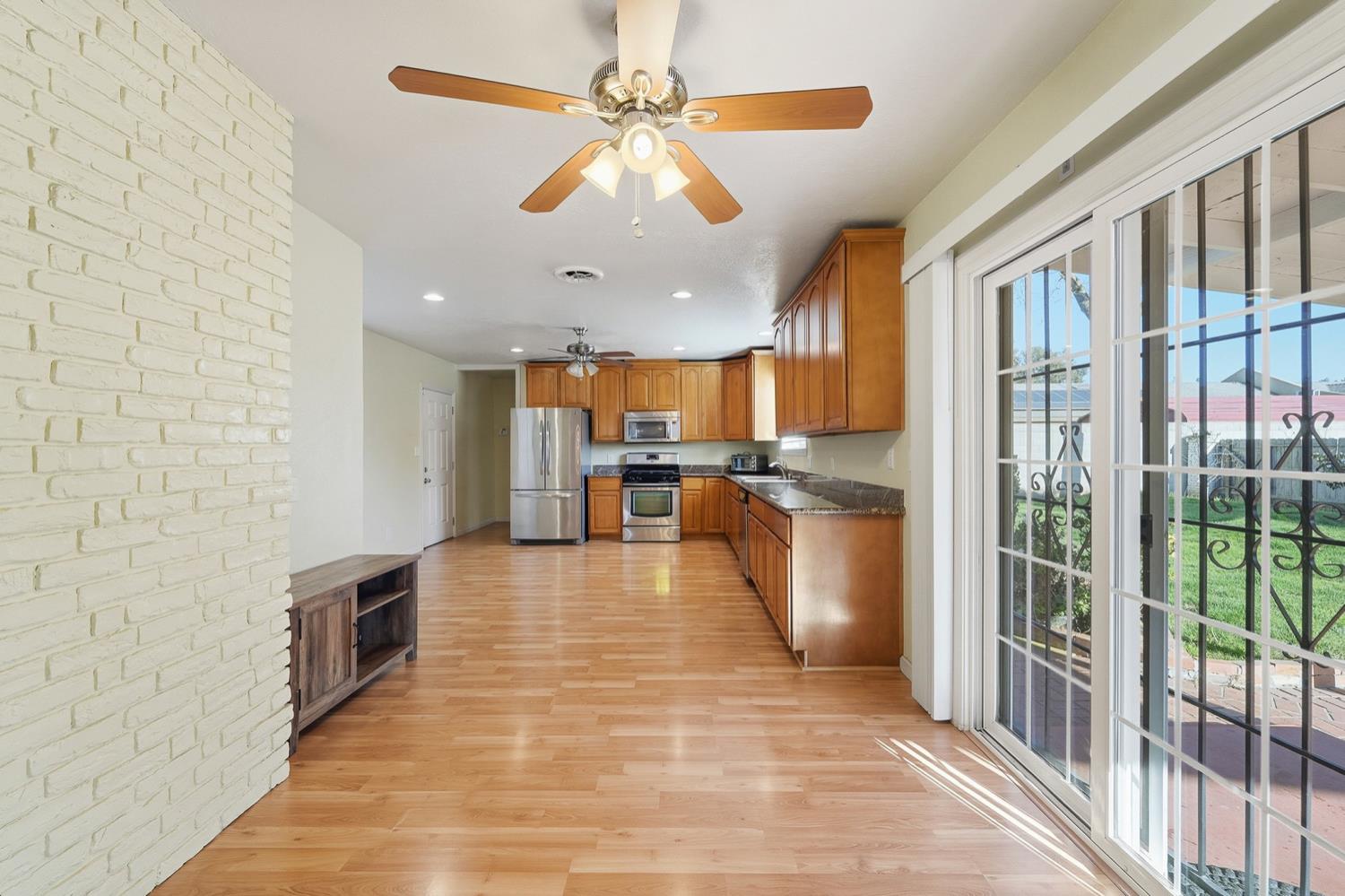 2864 Country Club Boulevard