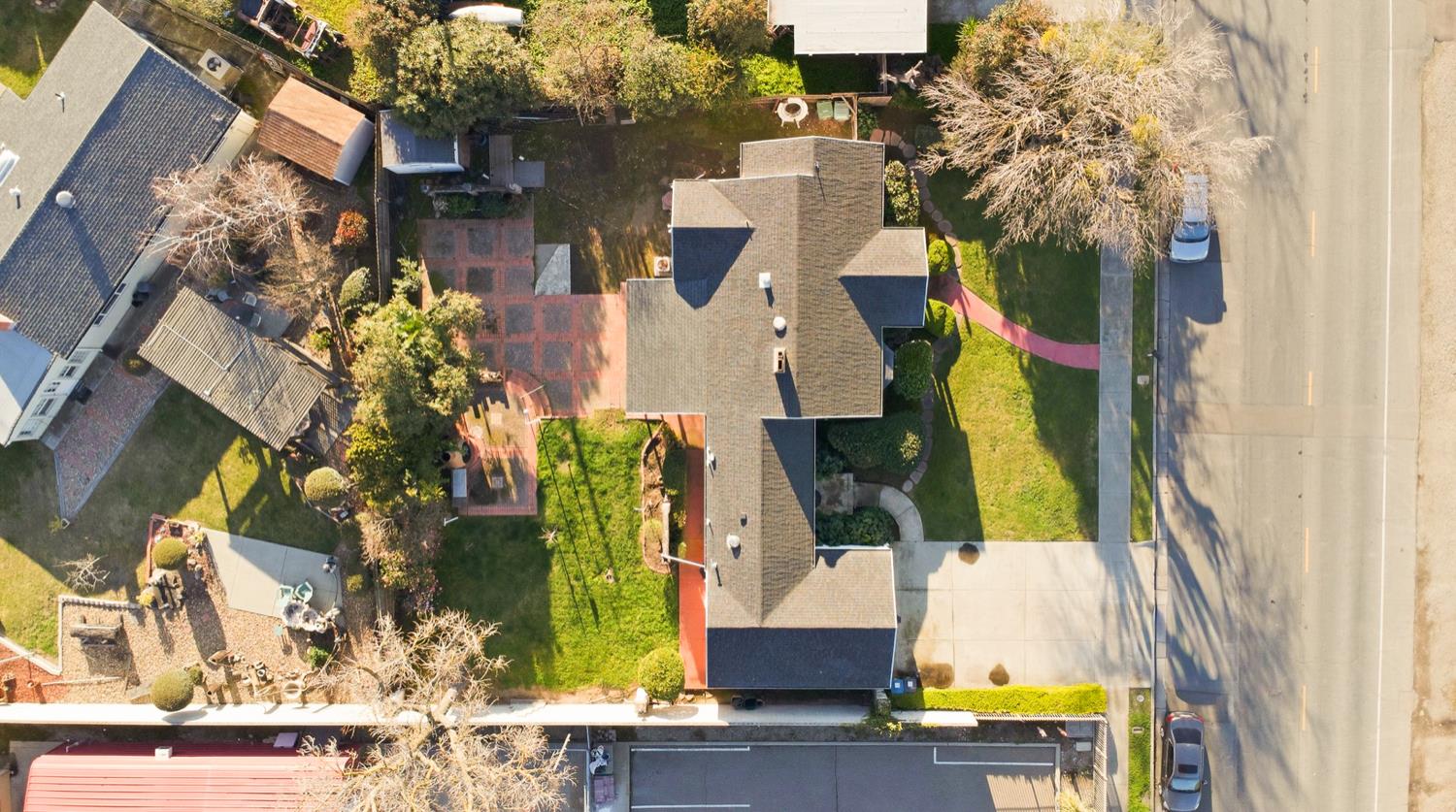 2864 Country Club Boulevard