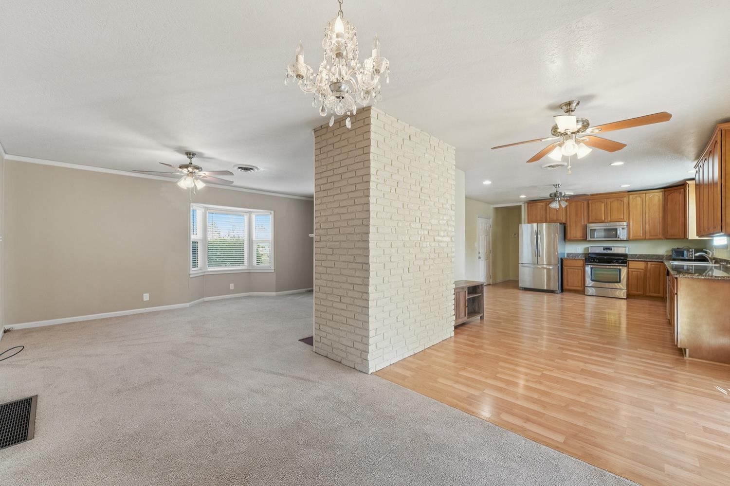 2864 Country Club Boulevard