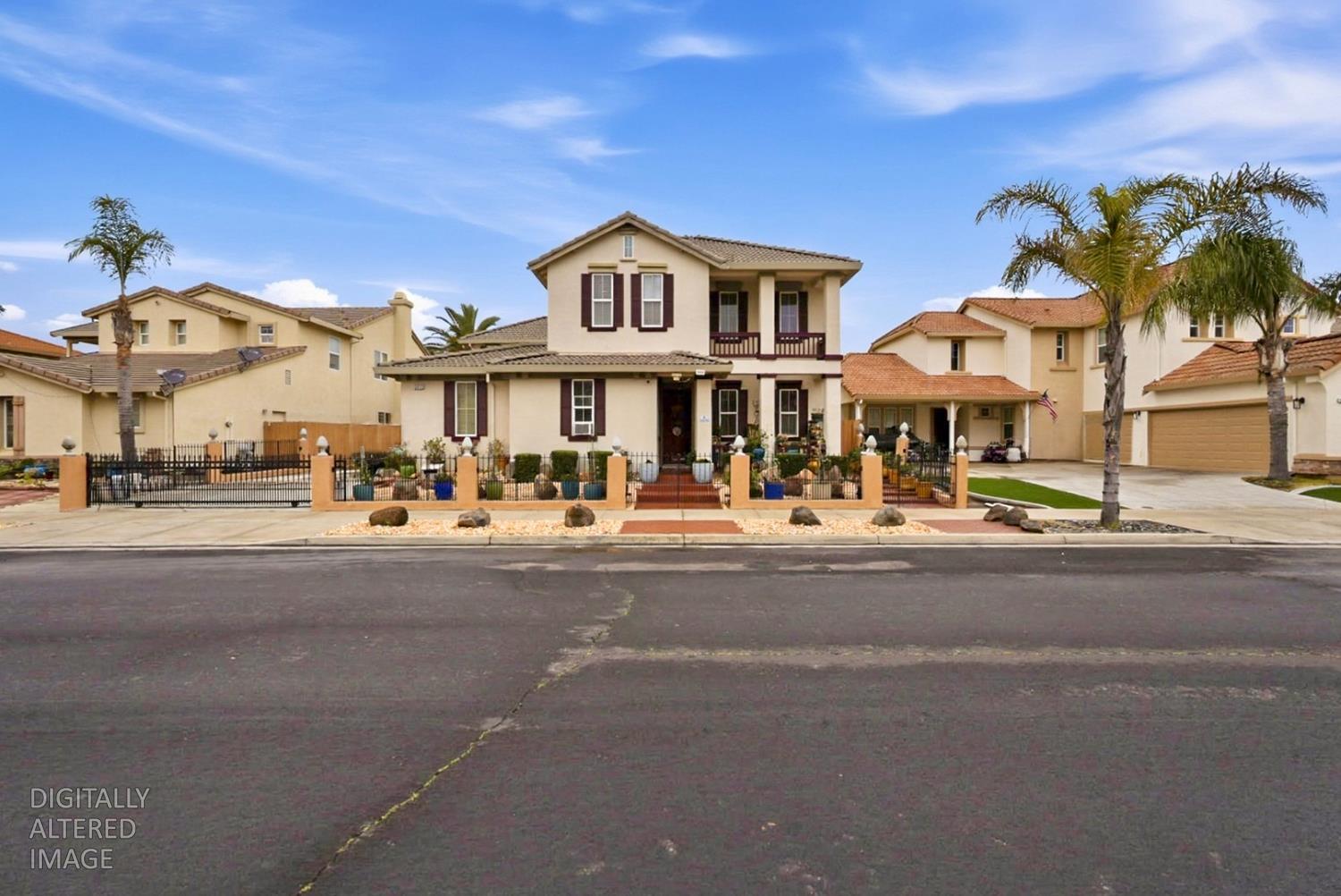 3613 Southern Oak Drive