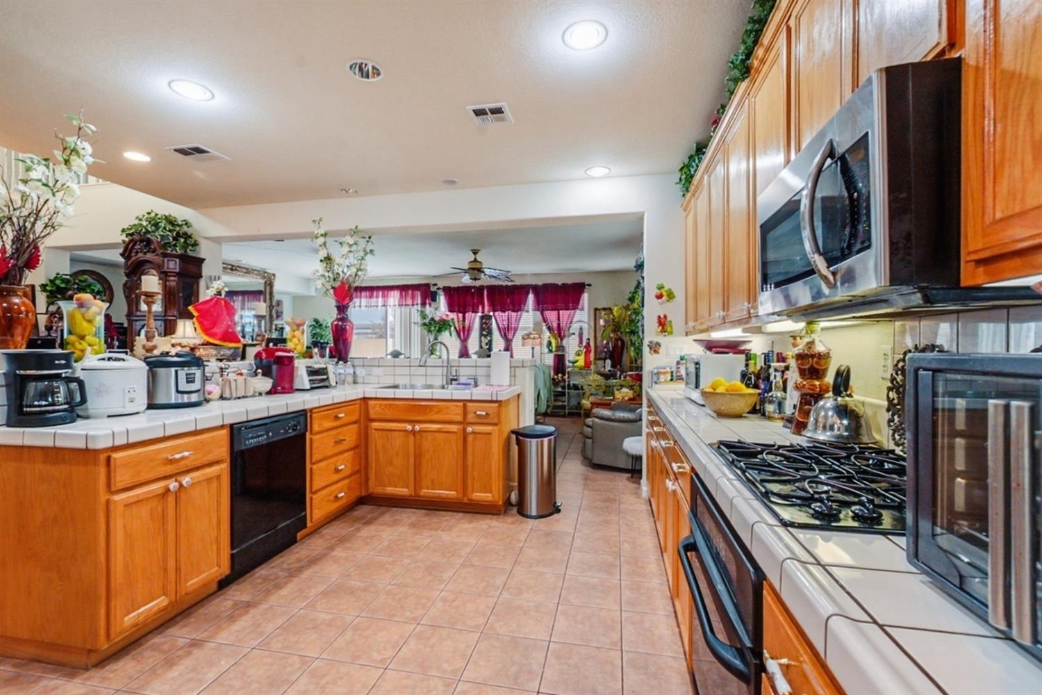 3613 Southern Oak Drive