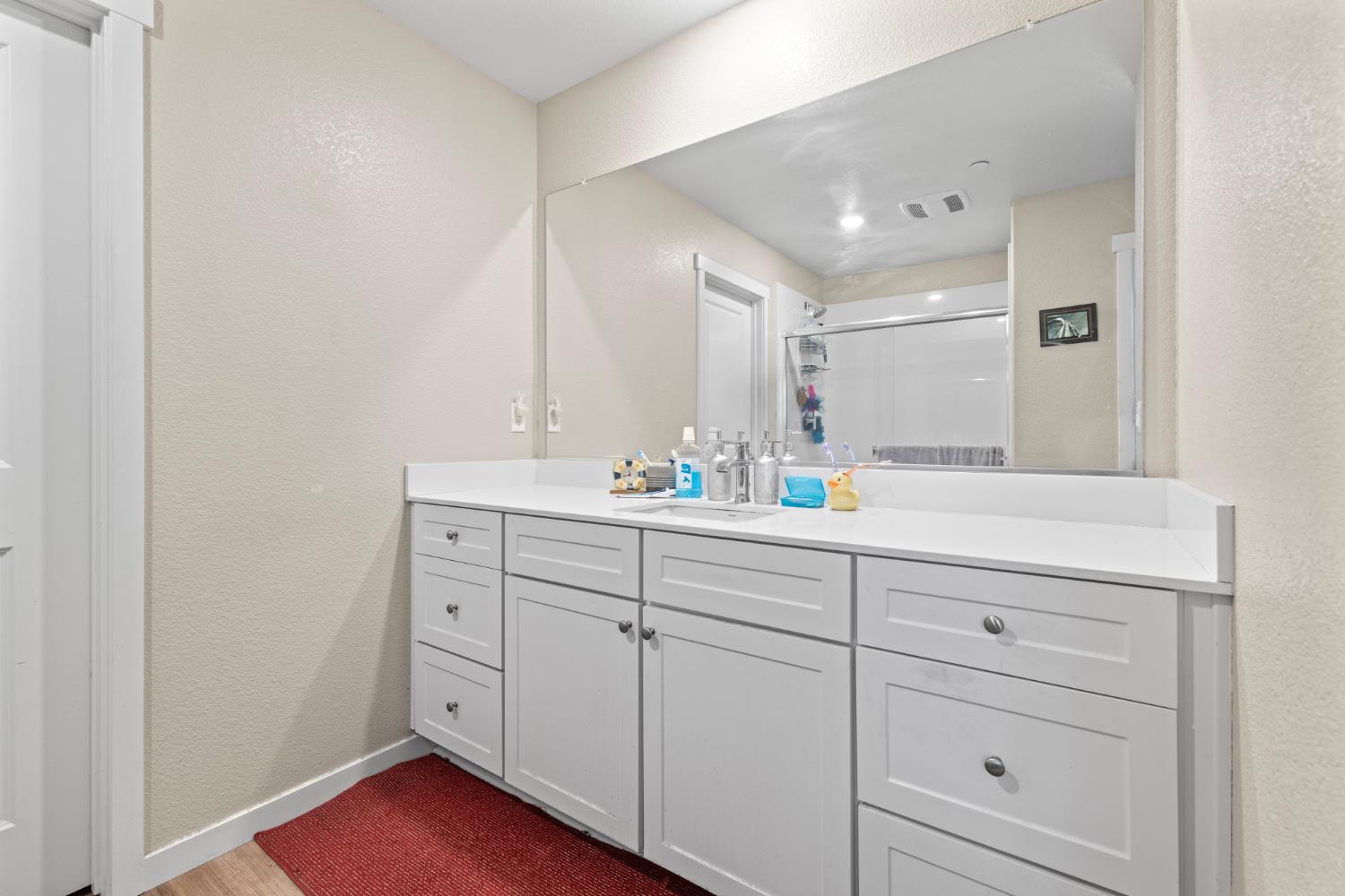 4057 Southampton Street