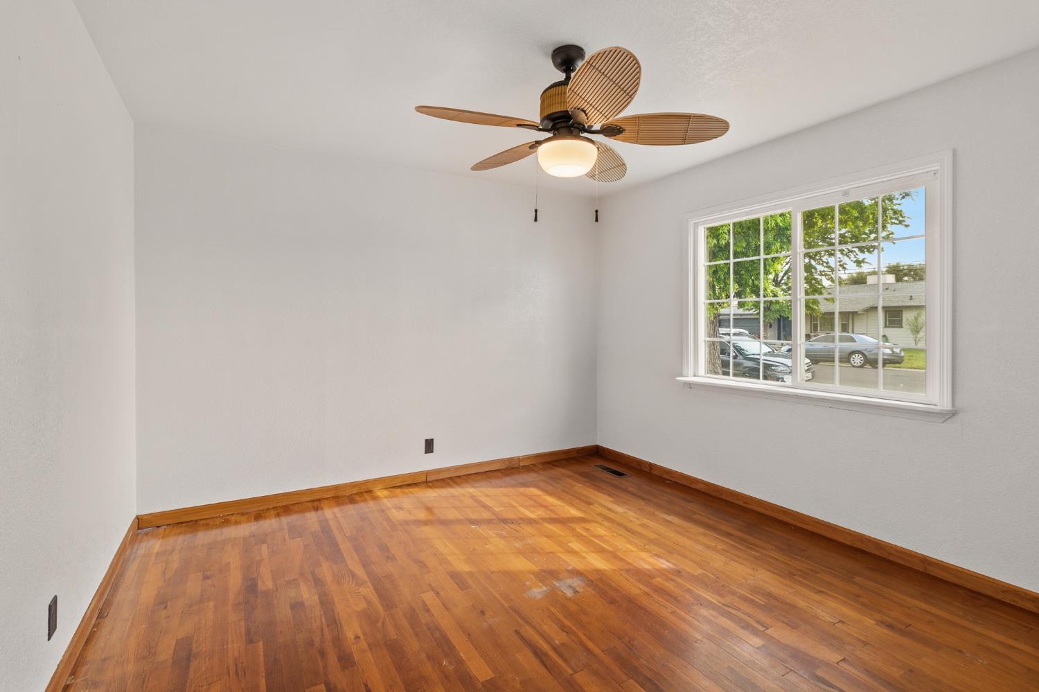 1805 Aloha Way