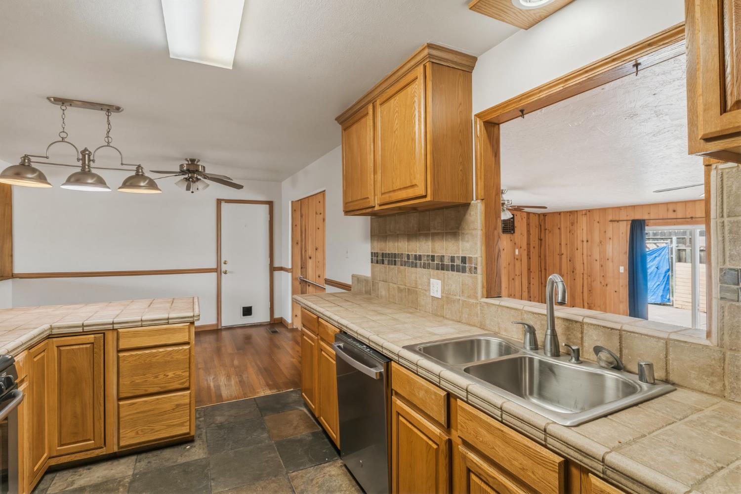 1805 Aloha Way