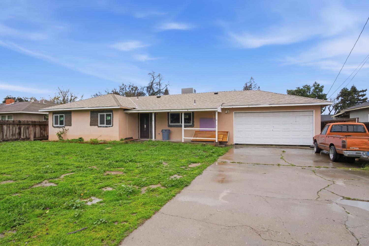 1131 N Rosemore Avenue