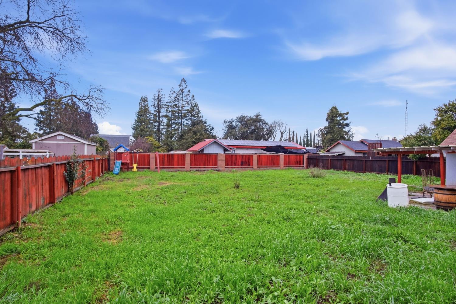1131 N Rosemore Avenue