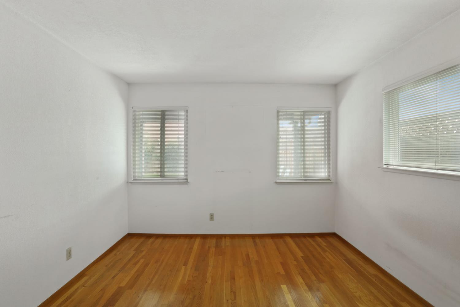 264 W Emerson Avenue