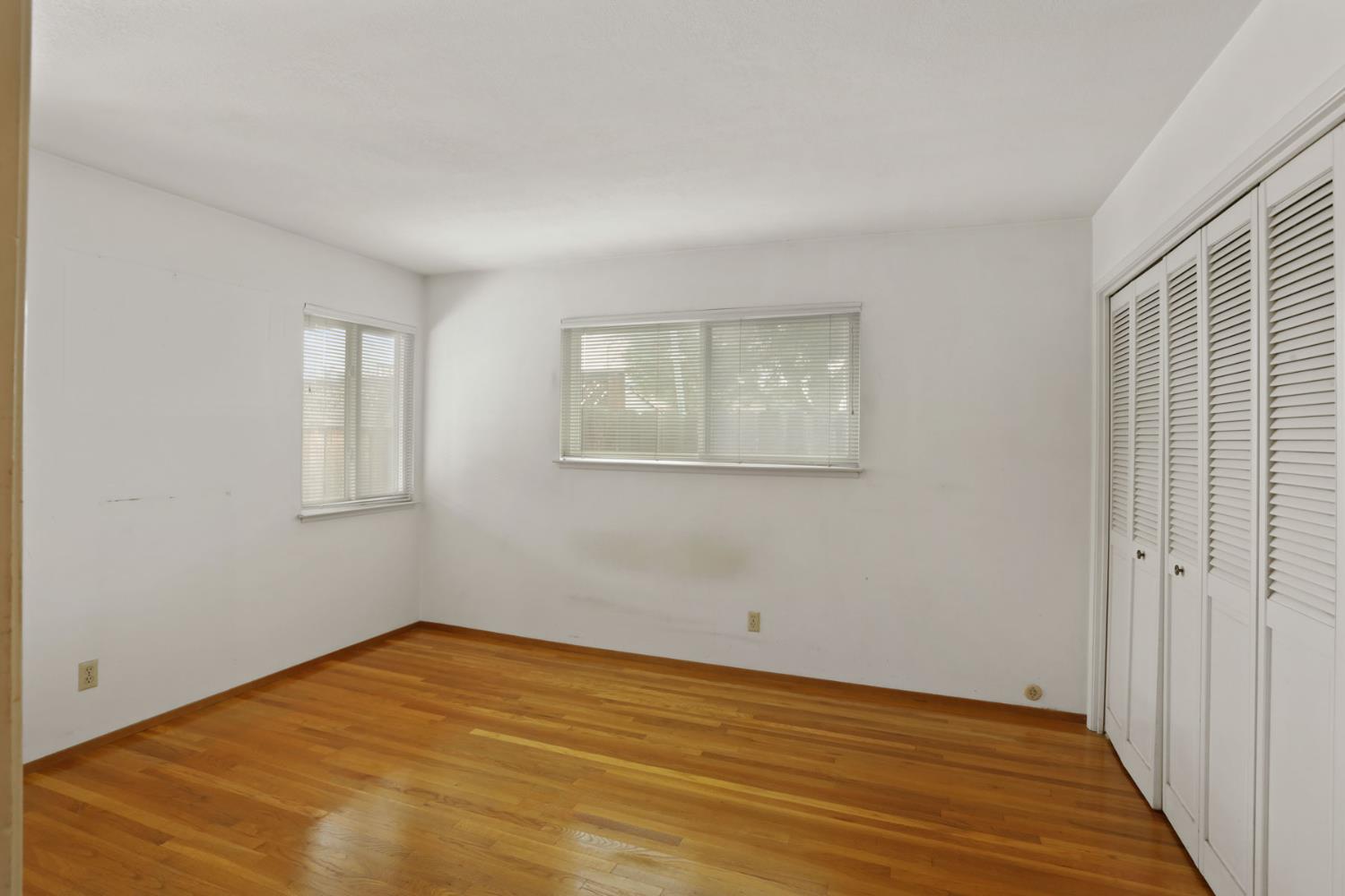 264 W Emerson Avenue