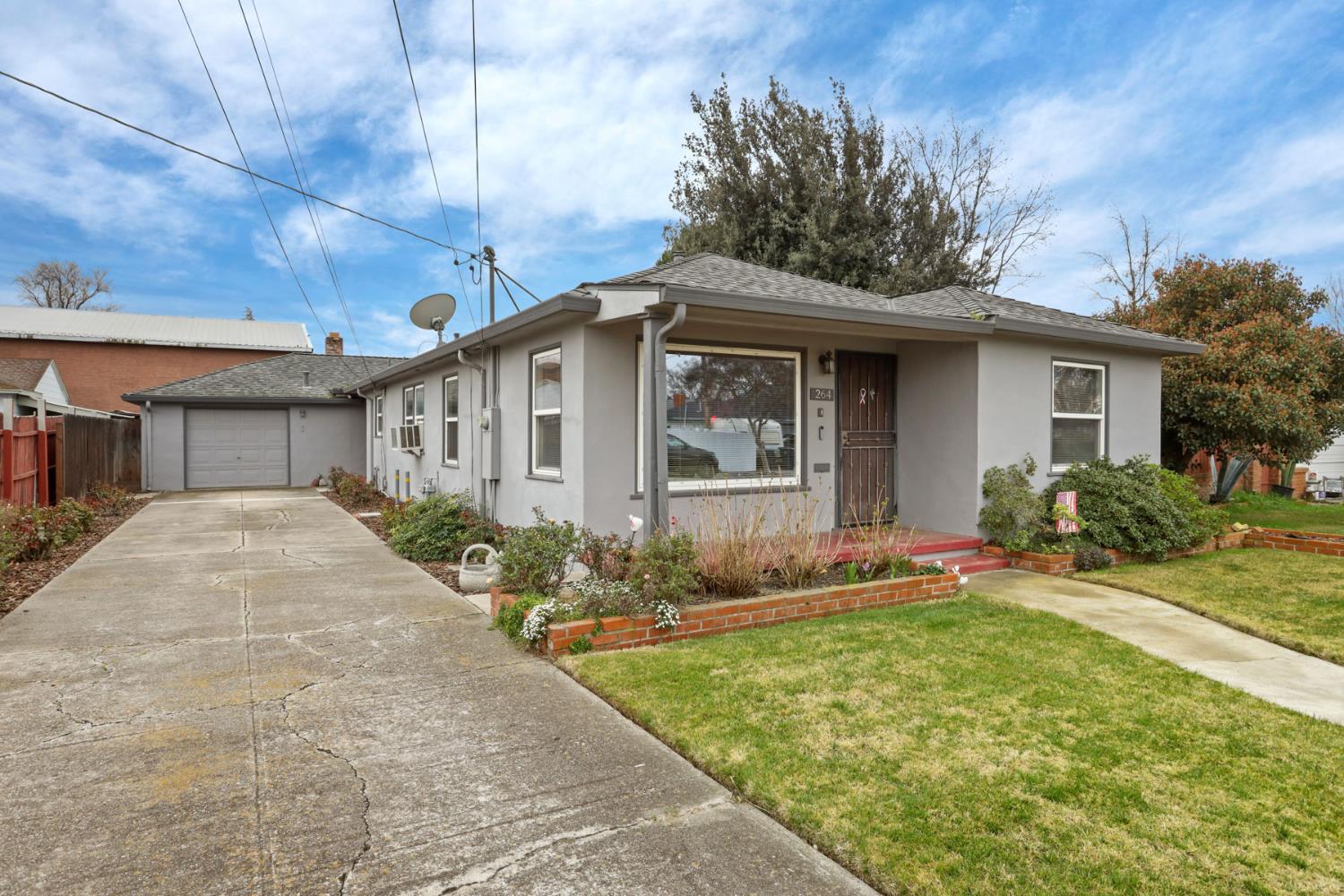 264 W Emerson Avenue