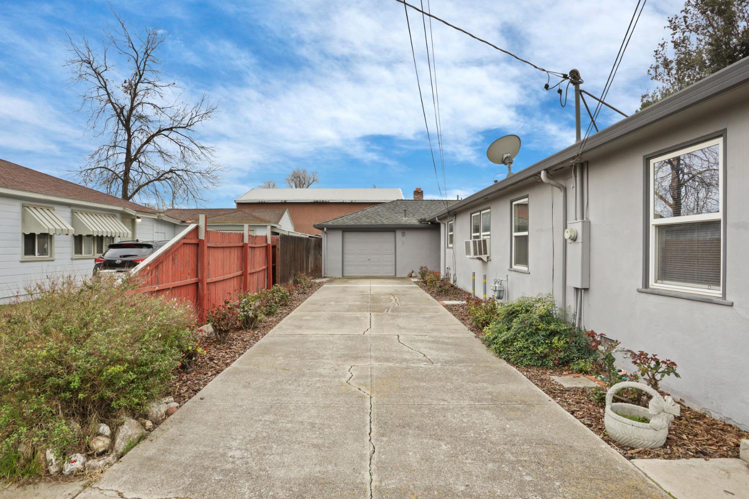 264 W Emerson Avenue