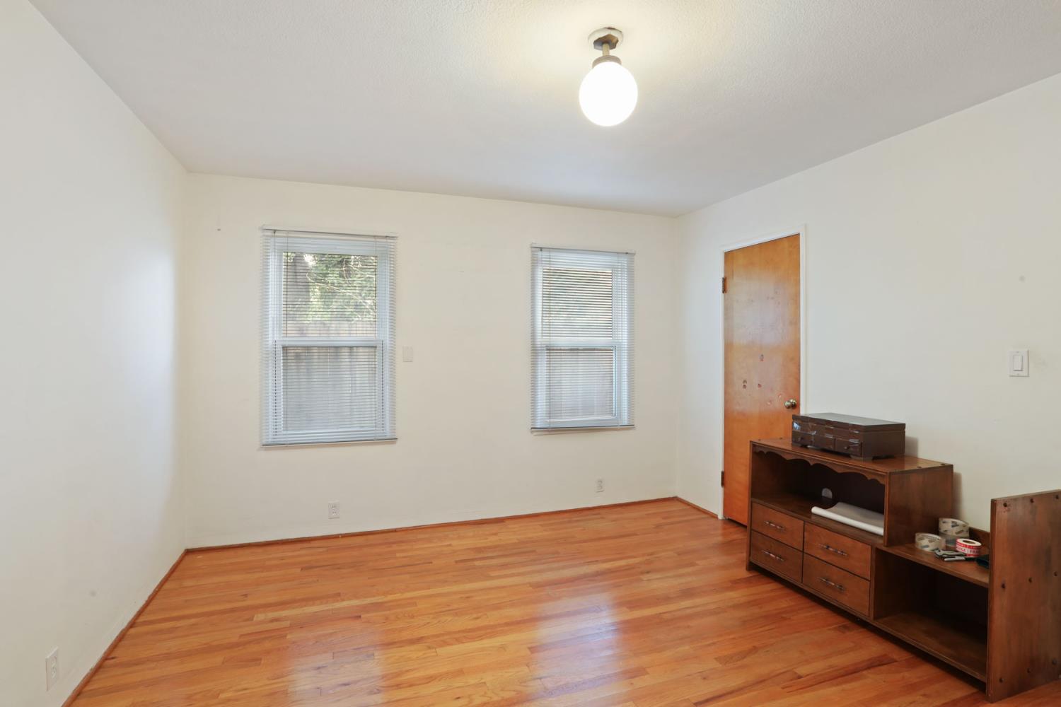 264 W Emerson Avenue