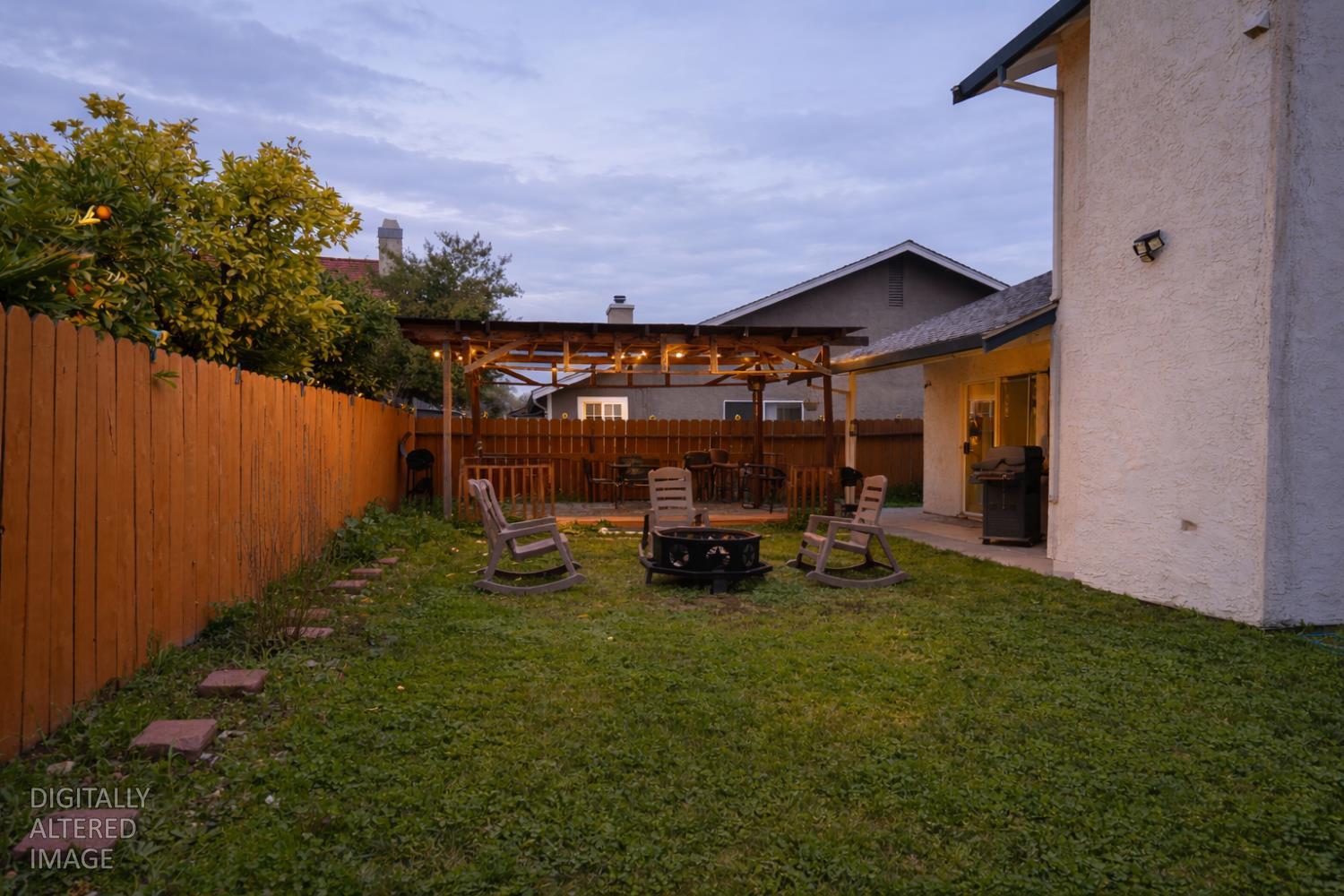 913 Jayhawk Way