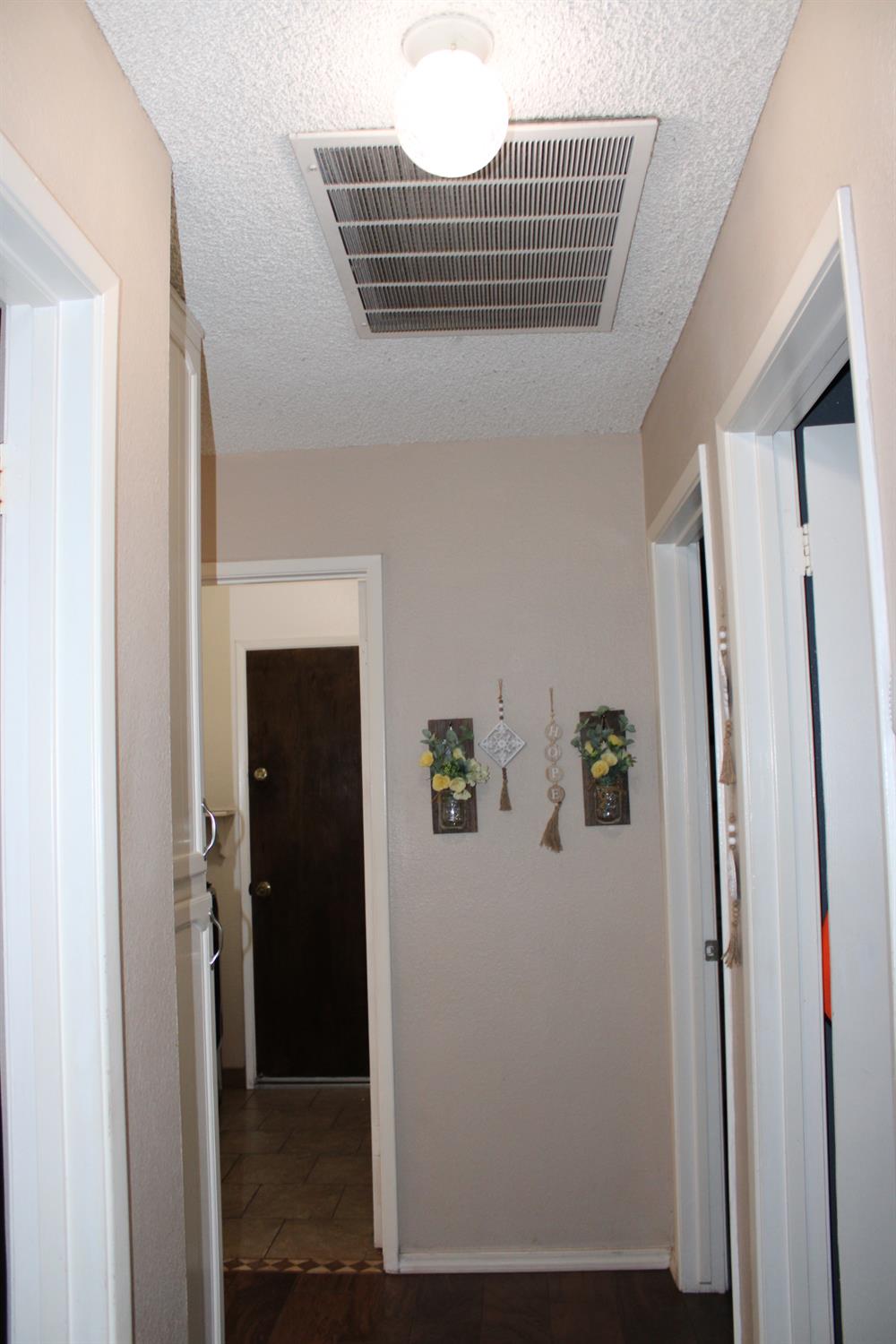 1637 Carlisle Avenue