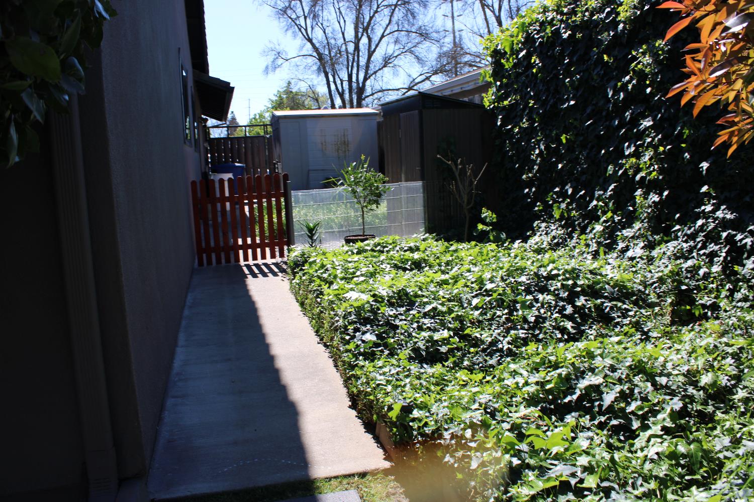 1637 Carlisle Avenue