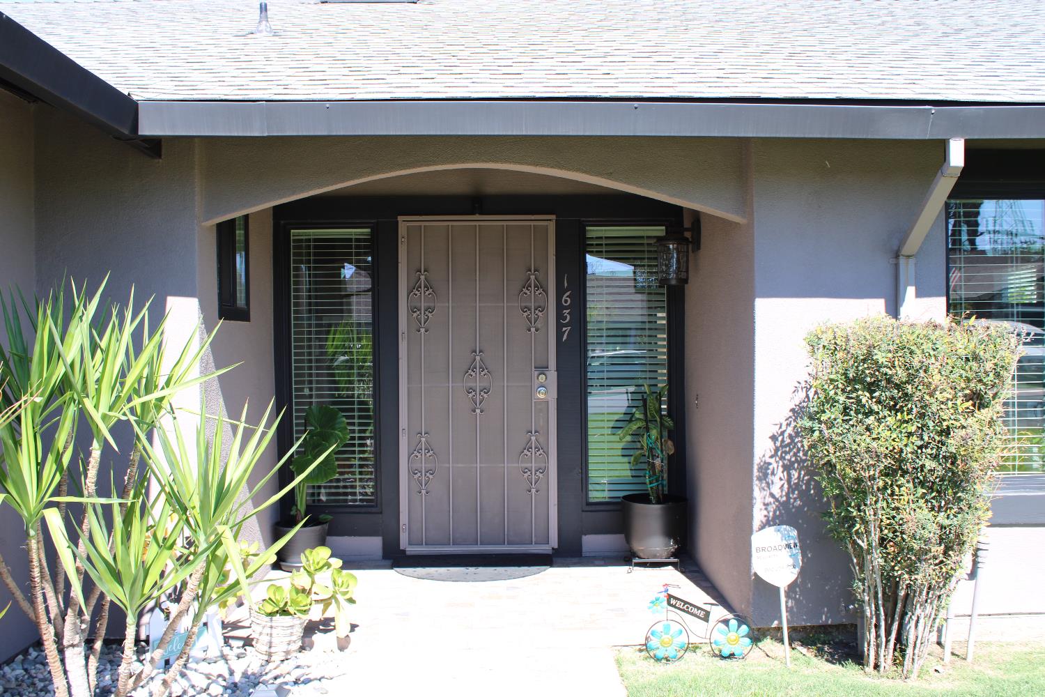 1637 Carlisle Avenue