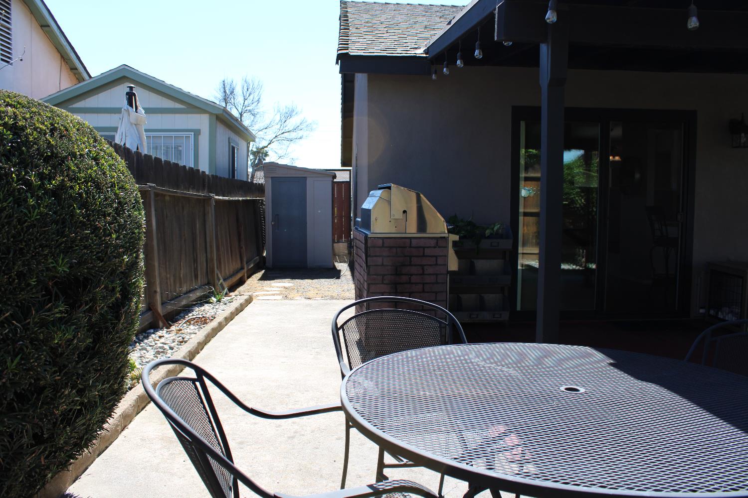 1637 Carlisle Avenue