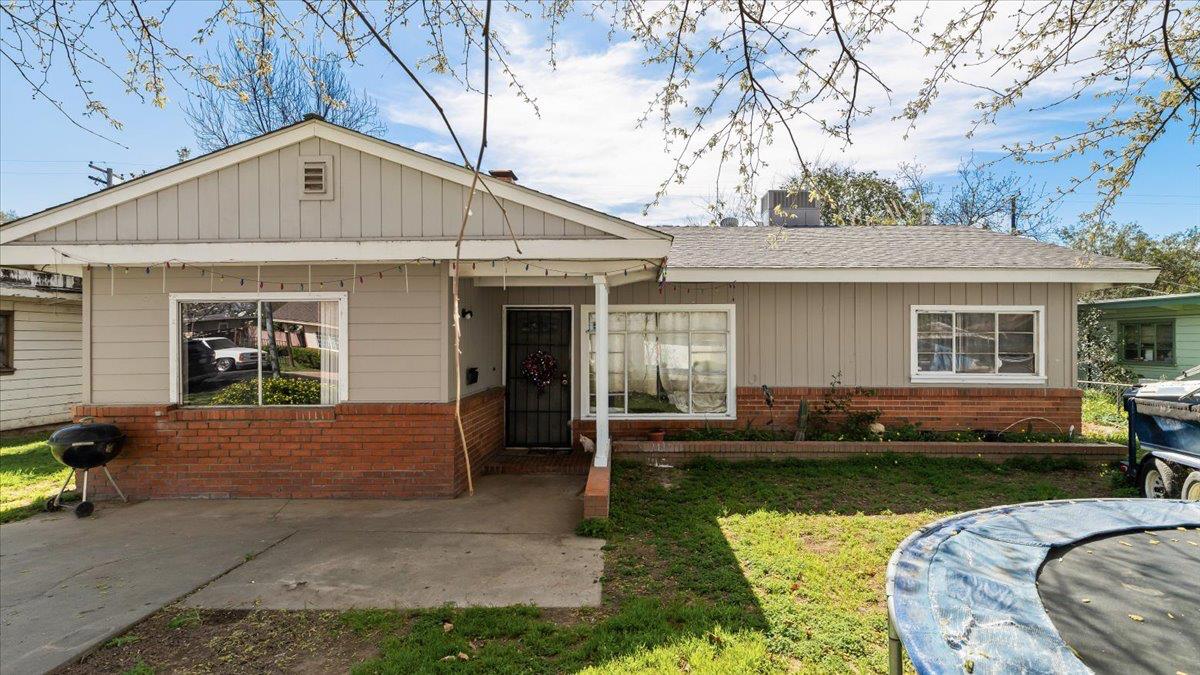 1546 Bedford Avenue