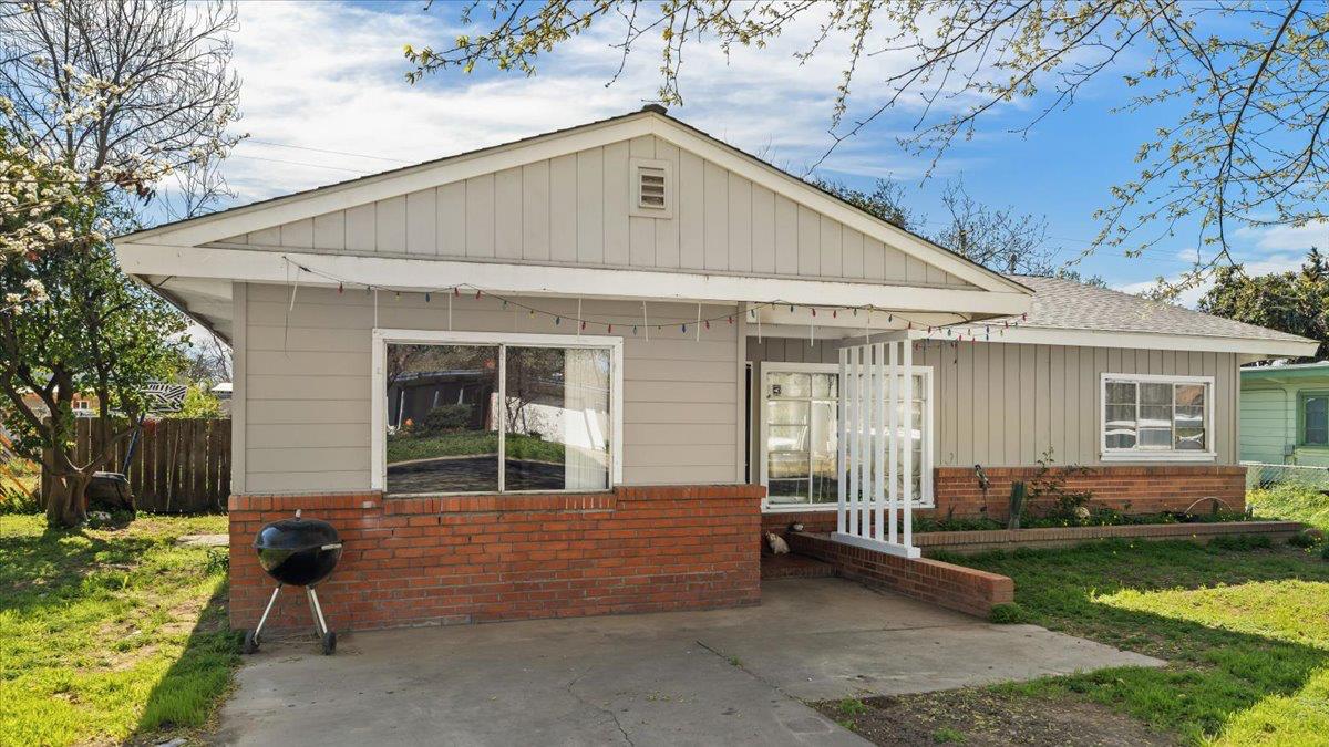 1546 Bedford Avenue