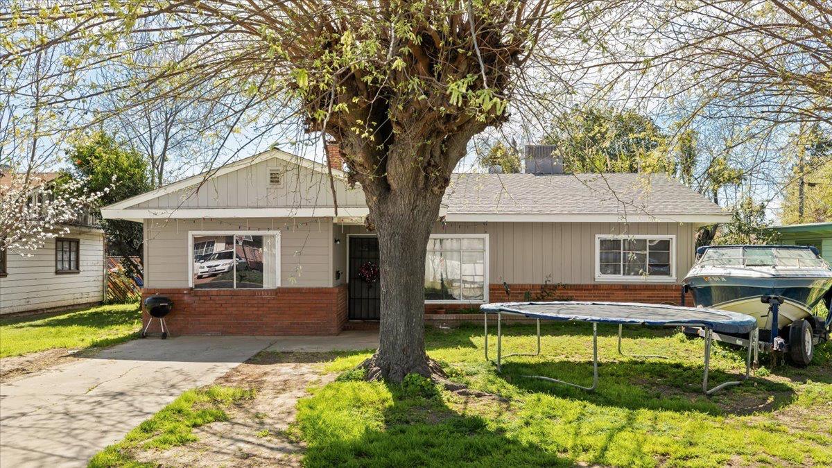 1546 Bedford Avenue