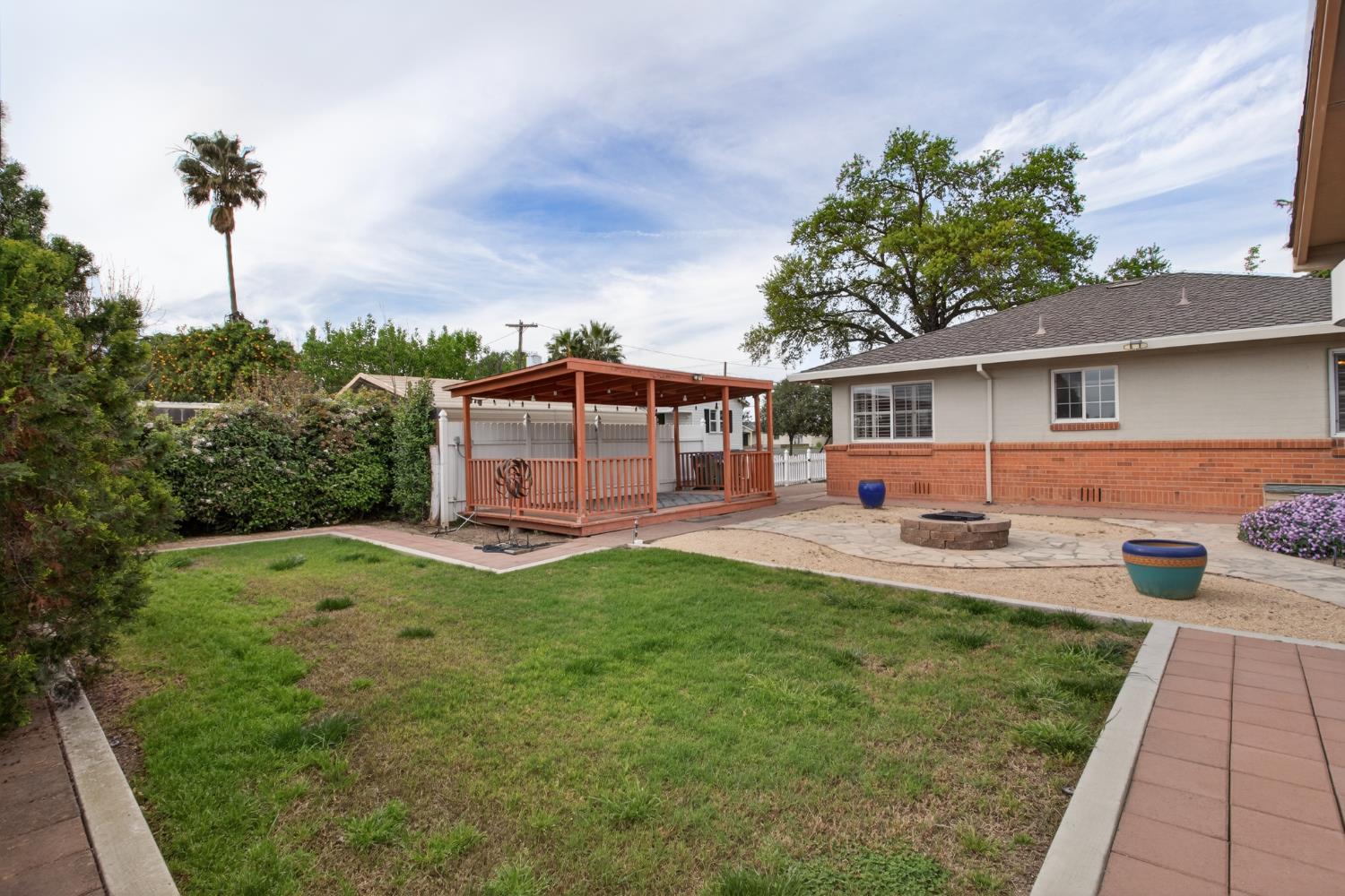 5444 E Main Street