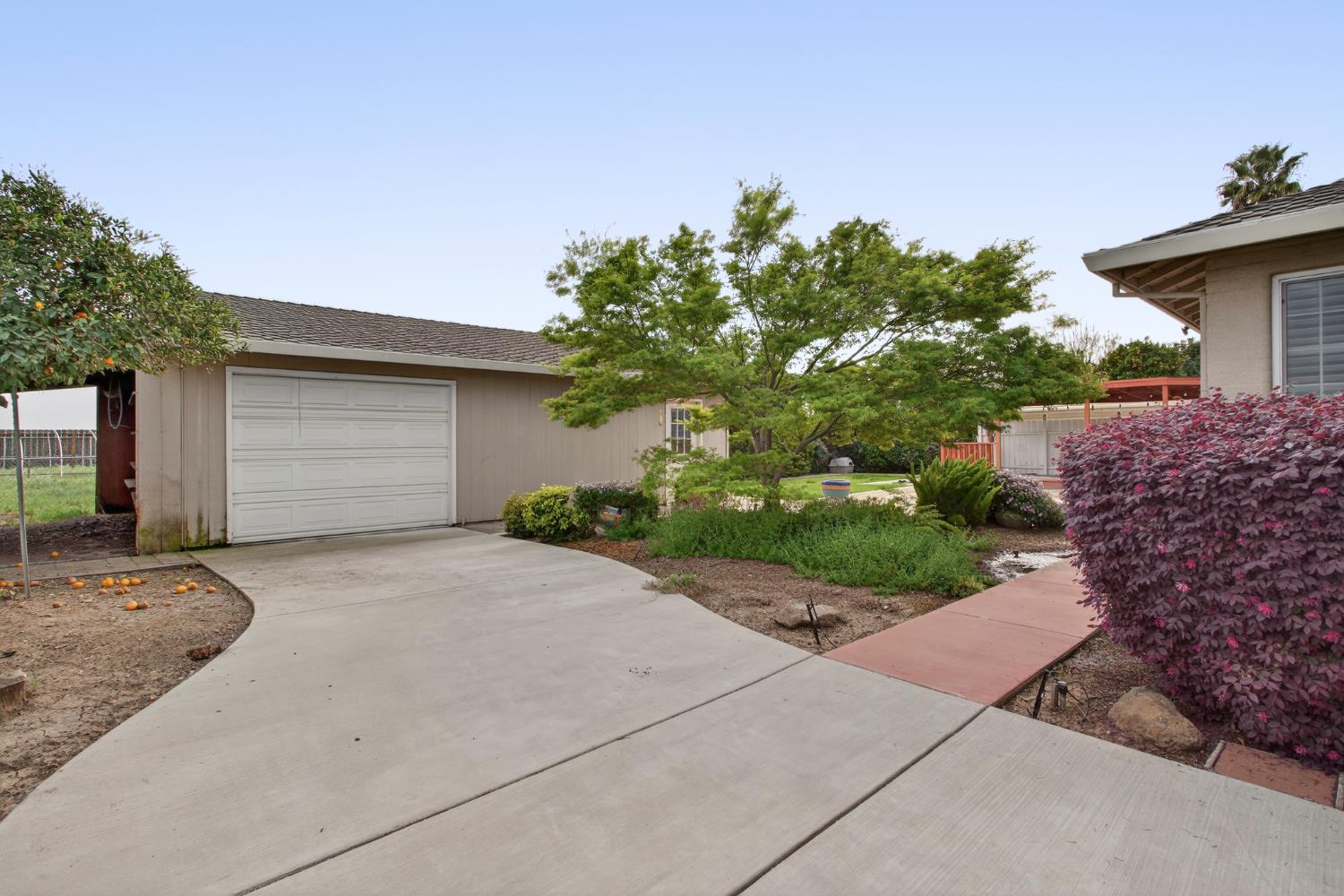 5444 E Main Street