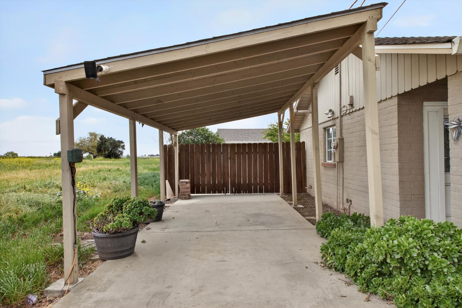 5444 E Main Street