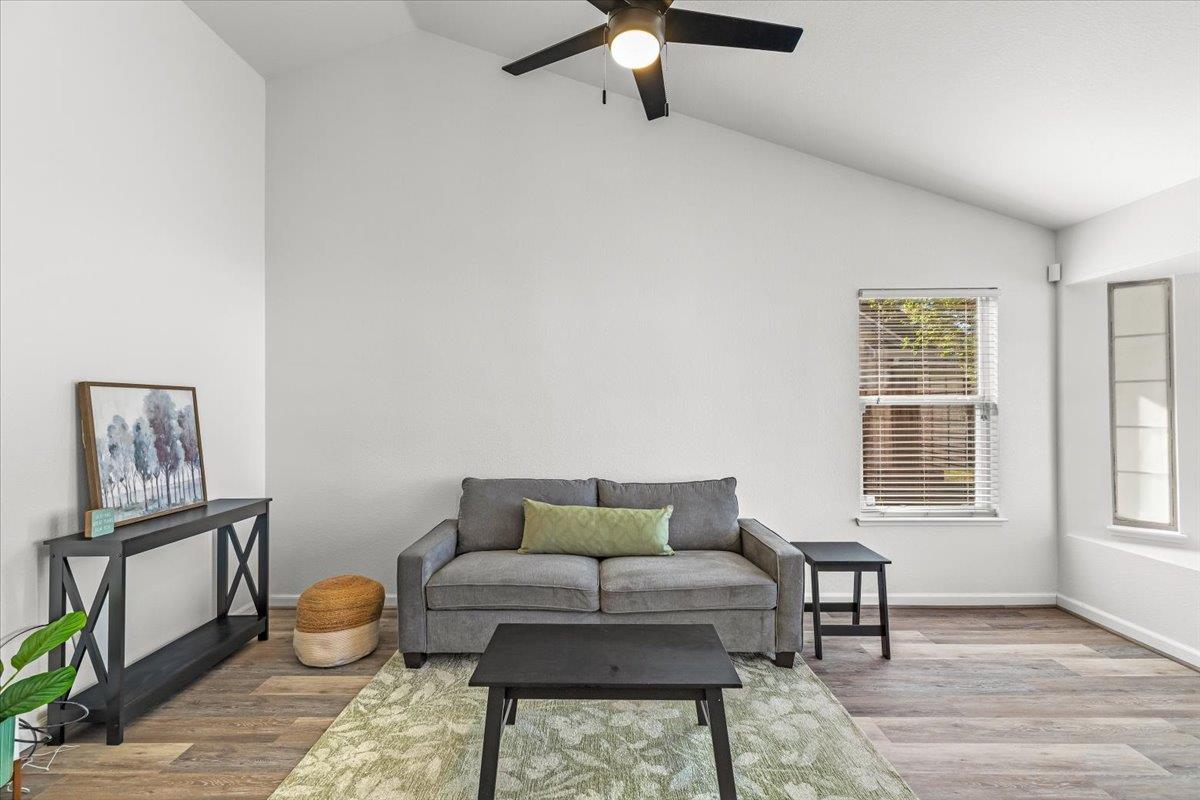 3004 Woodrose Court