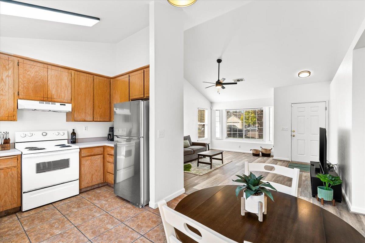 3004 Woodrose Court