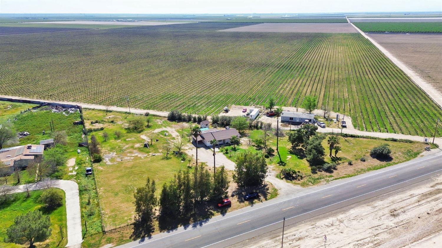 7990 S Mcmullin Grade