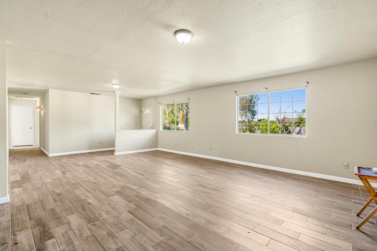 7990 S Mcmullin Grade