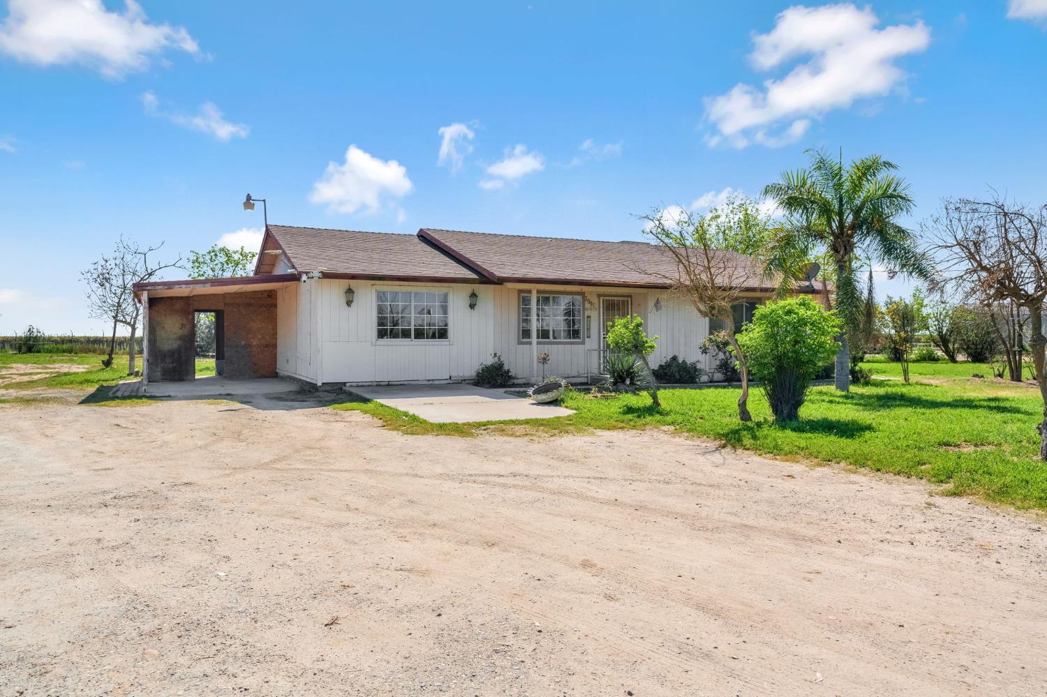 7990 S Mcmullin Grade