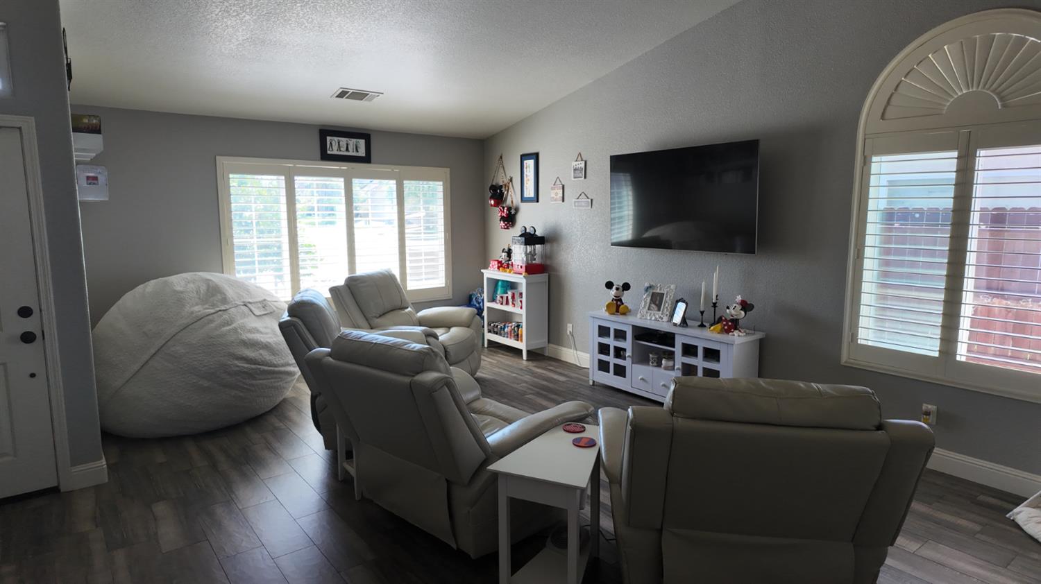 1029 Chenin Blanc Street