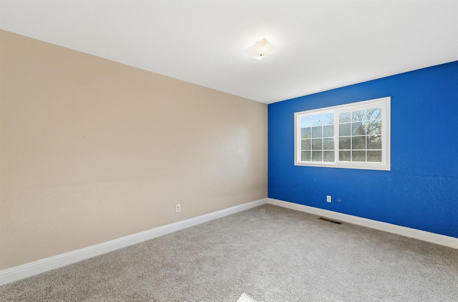 1509 Maplehill Road