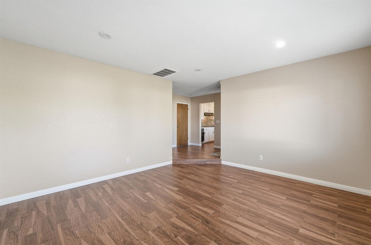 1509 Maplehill Road