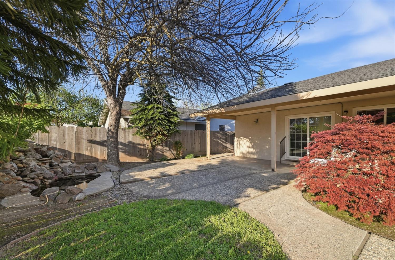 1509 Maplehill Road