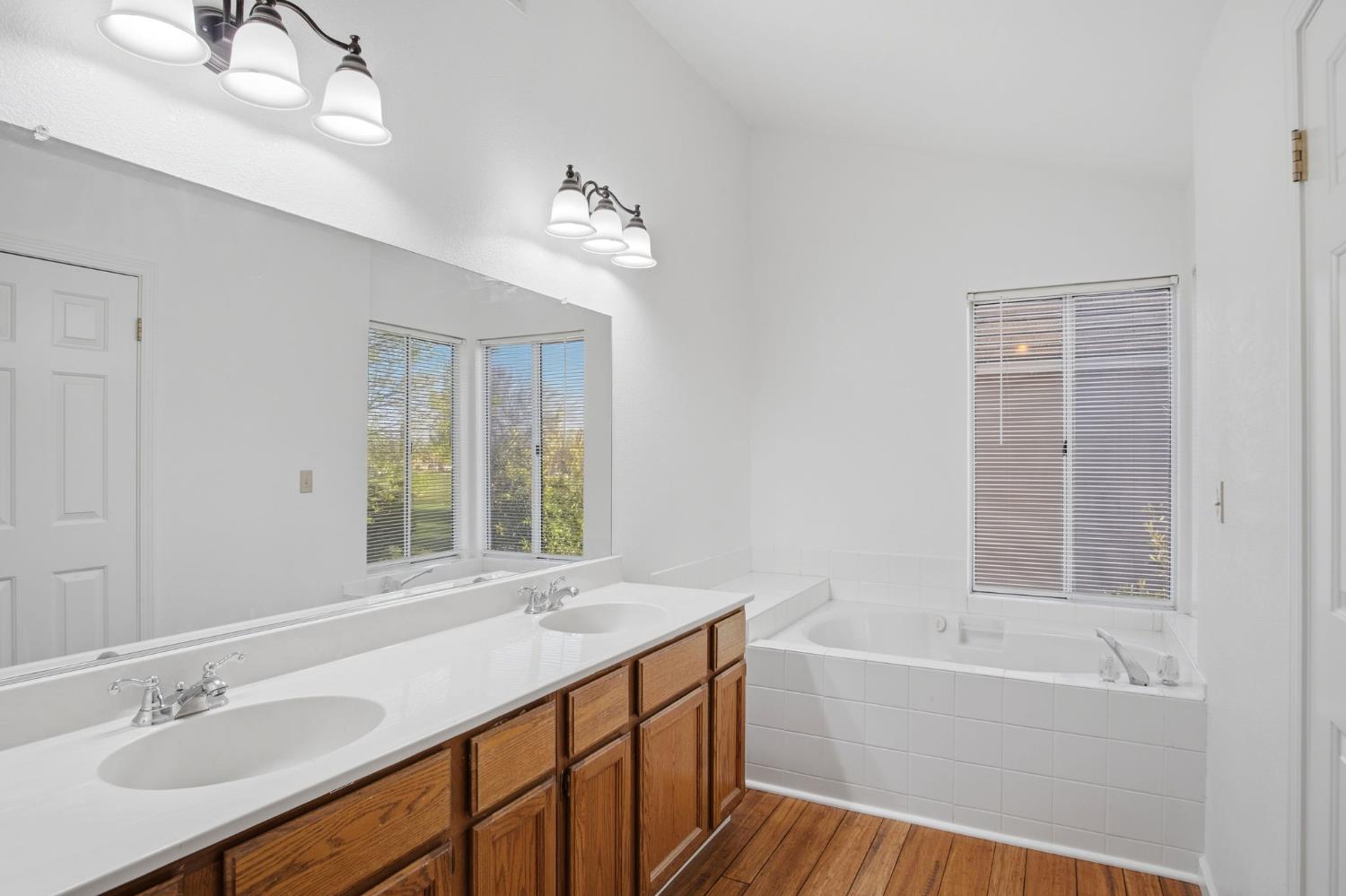 2025 Stoneglen Drive