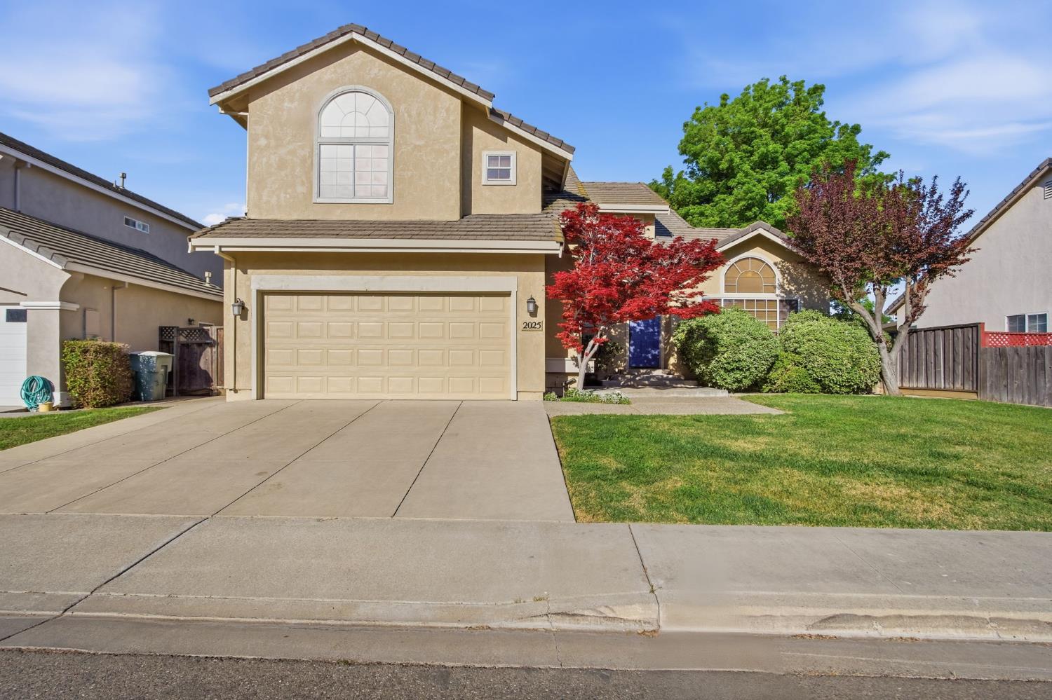 2025 Stoneglen Drive