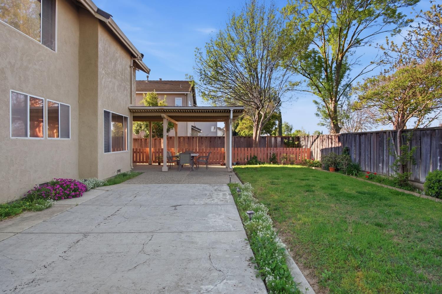 2025 Stoneglen Drive