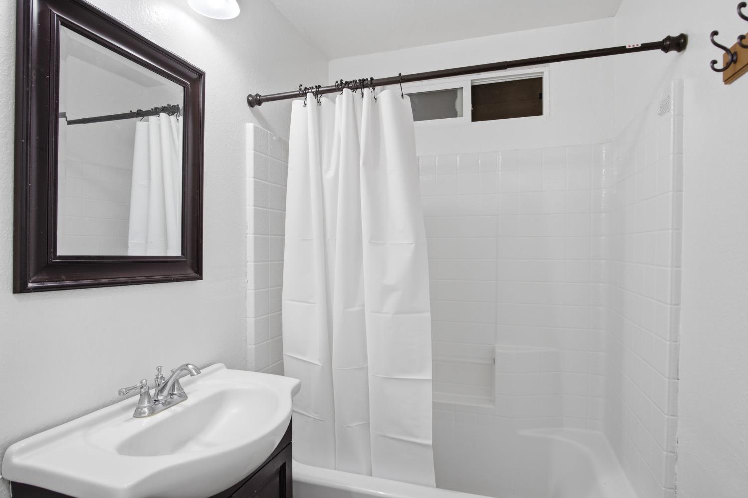 2025 Stoneglen Drive