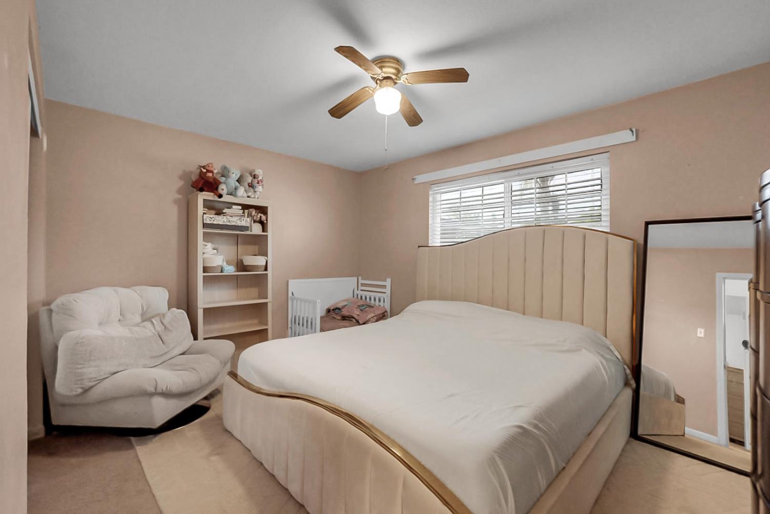 2085 Coronado Avenue