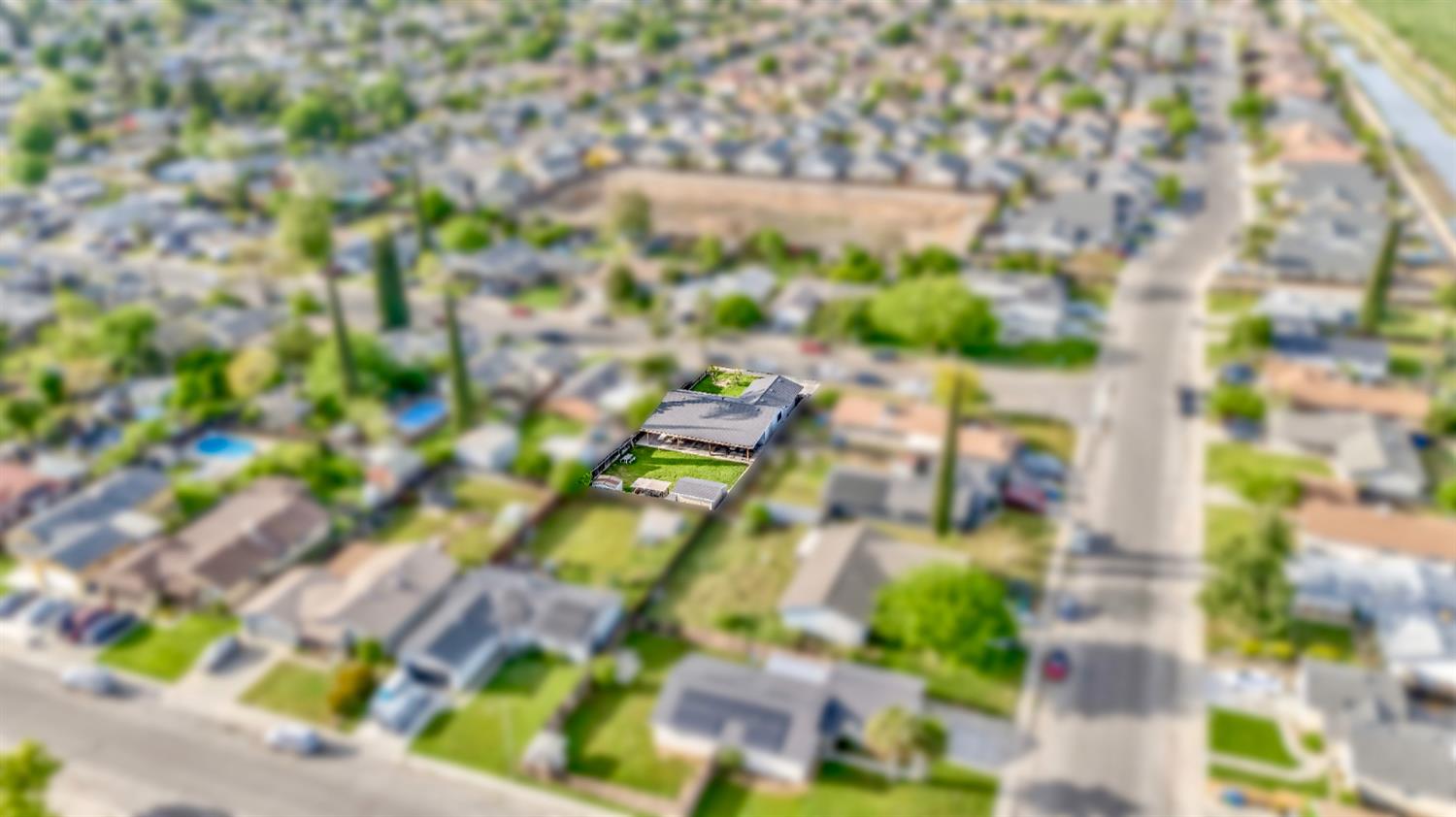 2085 Coronado Avenue