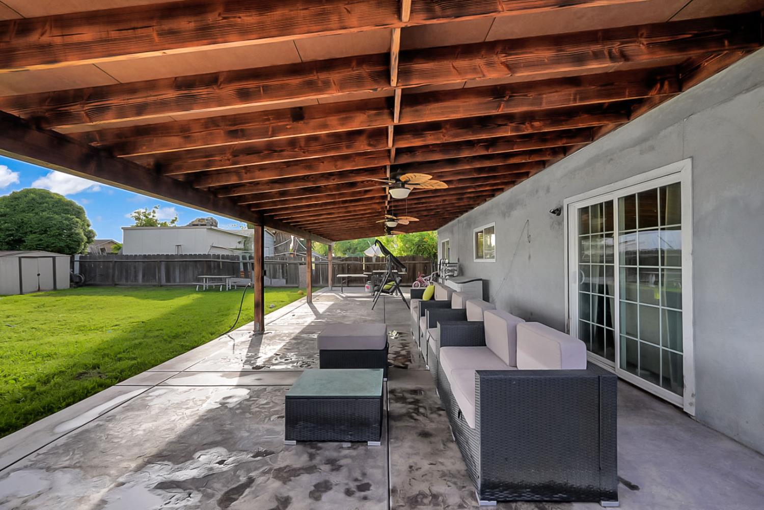 2085 Coronado Avenue