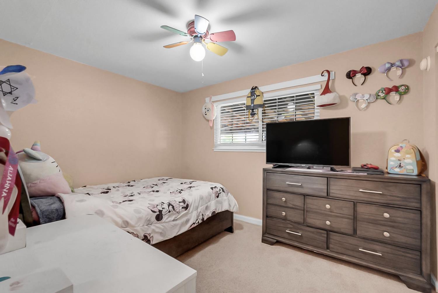 2085 Coronado Avenue