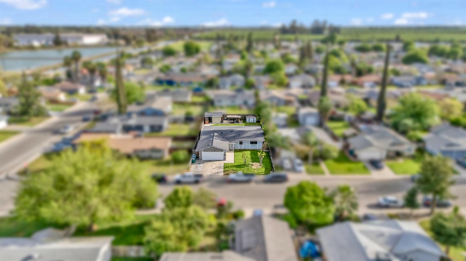 2085 Coronado Avenue