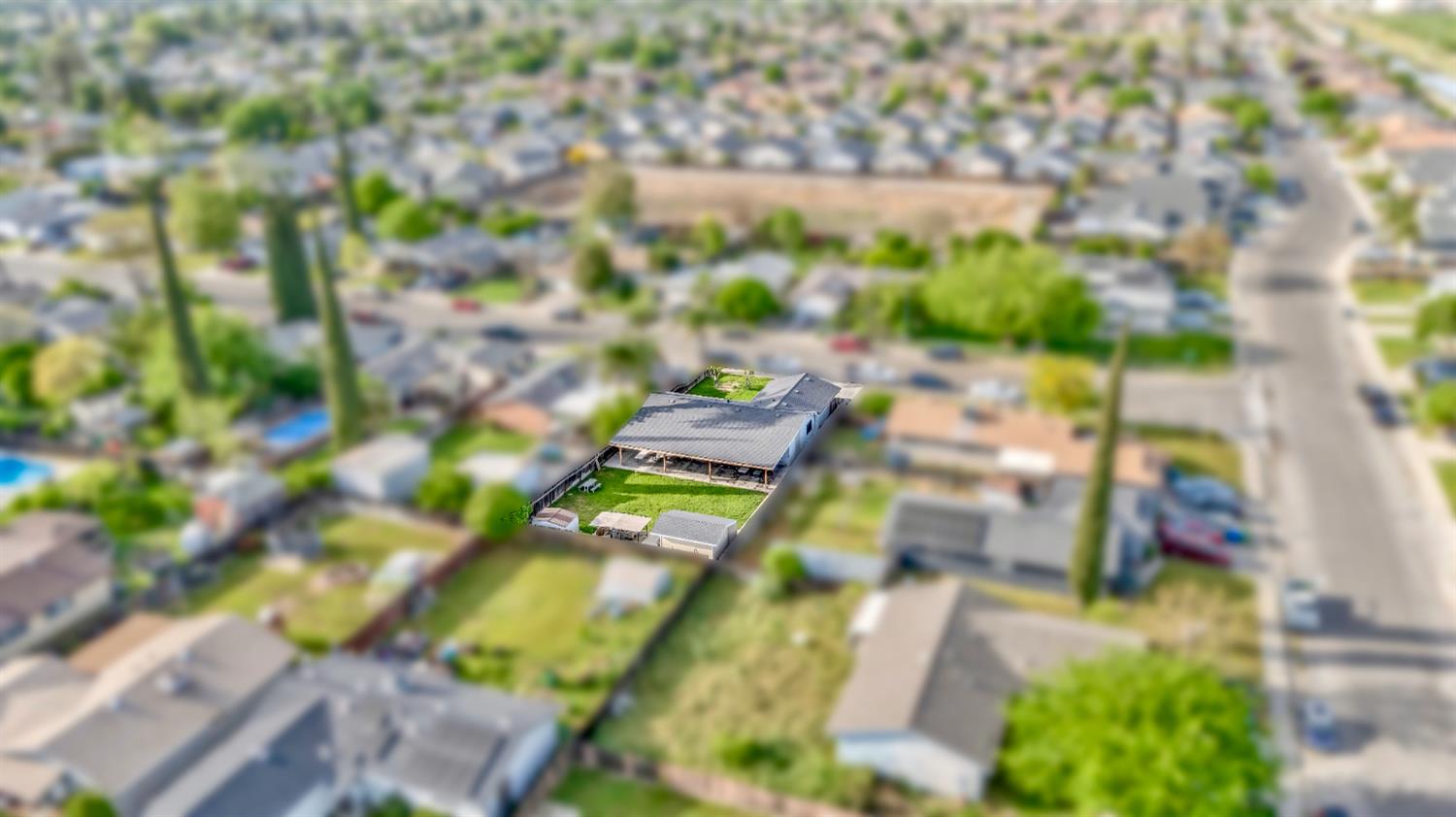 2085 Coronado Avenue