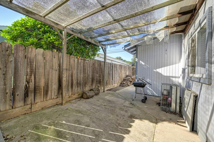 2624 Woodland Avenue