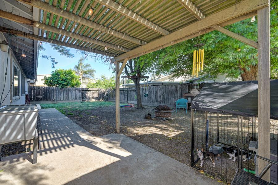2624 Woodland Avenue