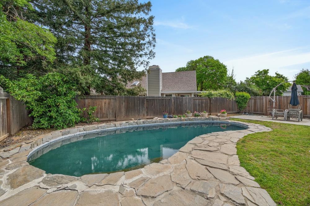 9083 Fanega Court
