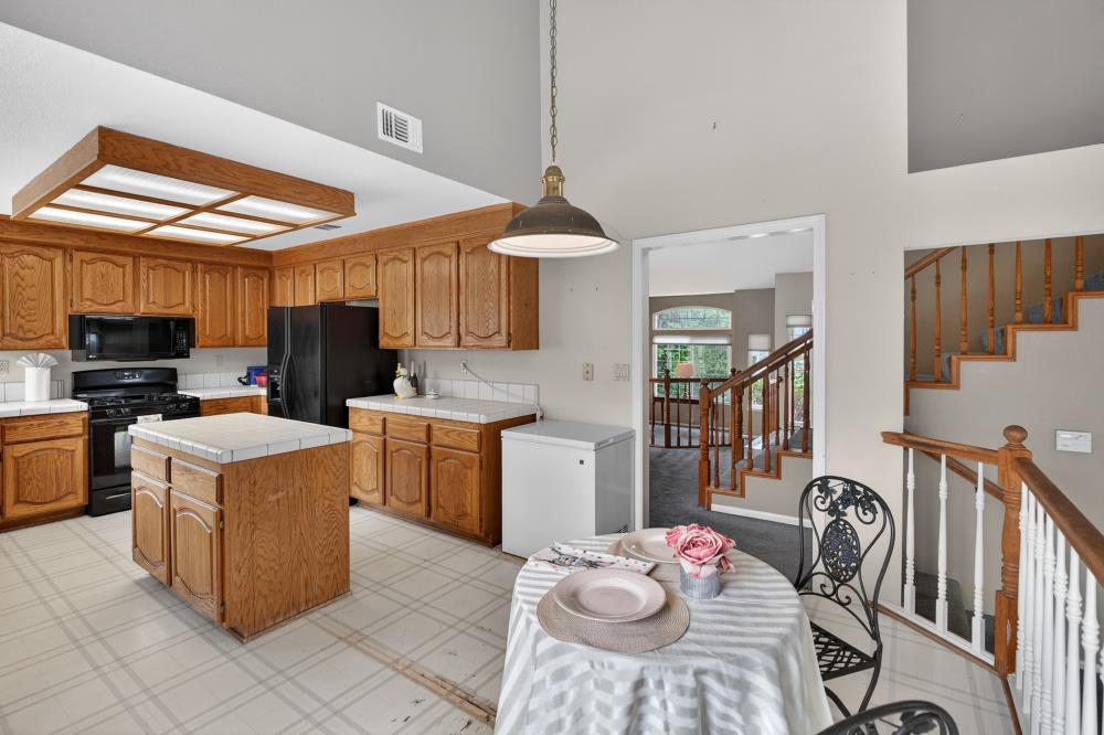9083 Fanega Court