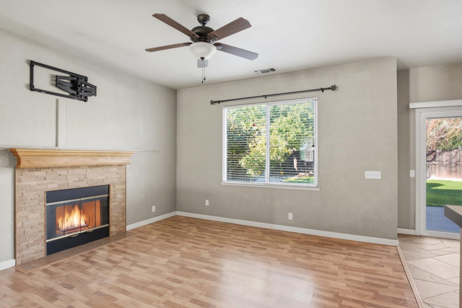 2213 Lionudakis Court